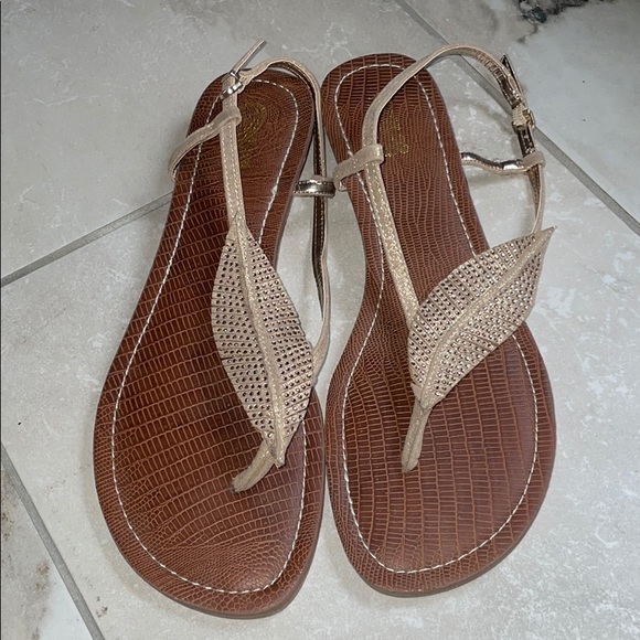 carlos santana gold leaf sandals